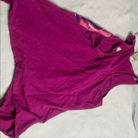 cute vintage y2k shirt with a beautiful rose - Picture 2 of 4